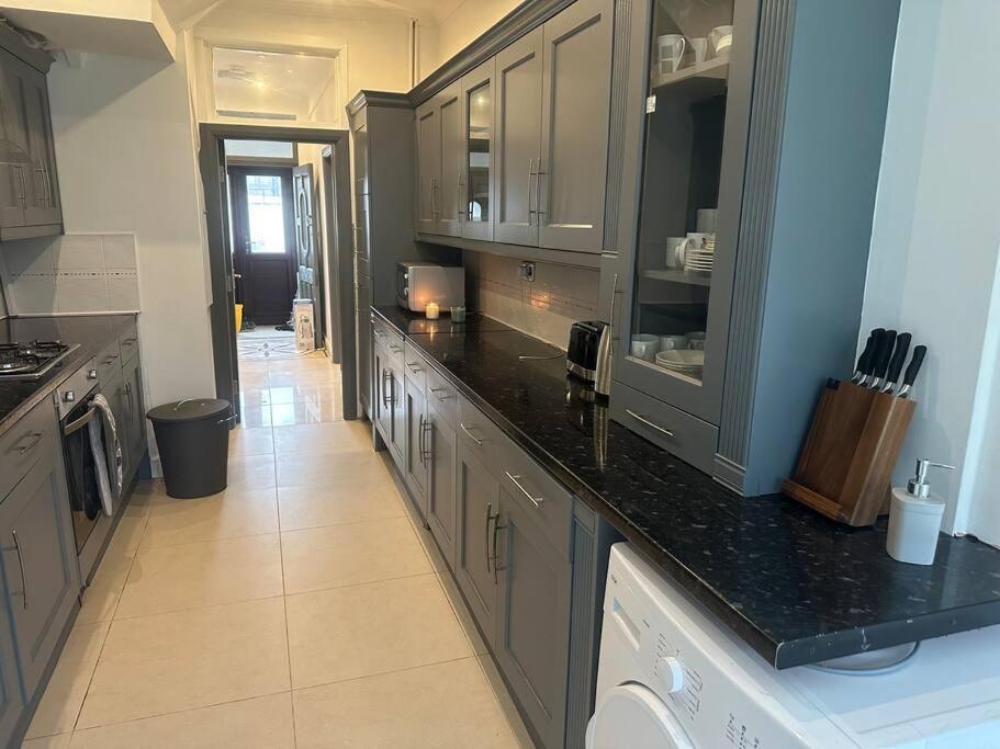 5 Bedroom House Se6 Λονδίνο Εξωτερικό φωτογραφία